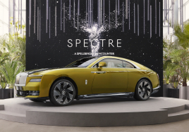 아시아 물량 절반은 한국서 구입해... 6억 전기차 롤스로이스 스펙터 국내 최초 공개