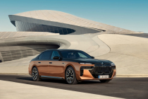 BMW 전기차 중 가장 강력한 ‘i7 M70’ 출시…가격 2억3000만원